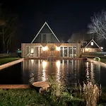 Bed & Breakfast Wiltsangh Texel Tuinsuite Black De Waal