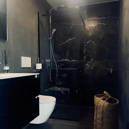 Wiltsangh Texel Tuinsuite Black Alojamento de Acomodação e Pequeno-almoço