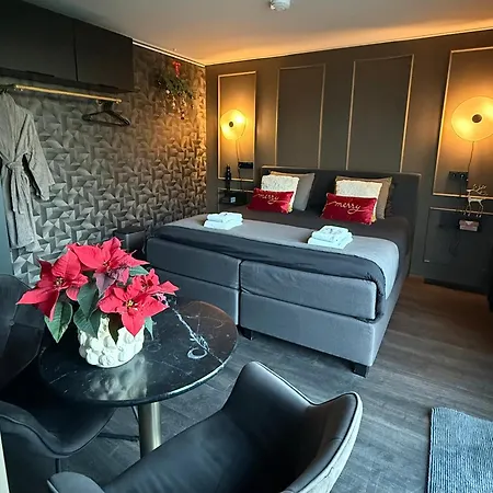 ベッド・アンド・ブレックファスト Wiltsangh Texel Tuinsuite Black